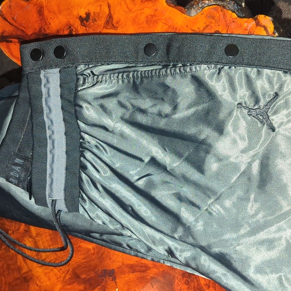 Jordan tearaways - Picture 1 of 6